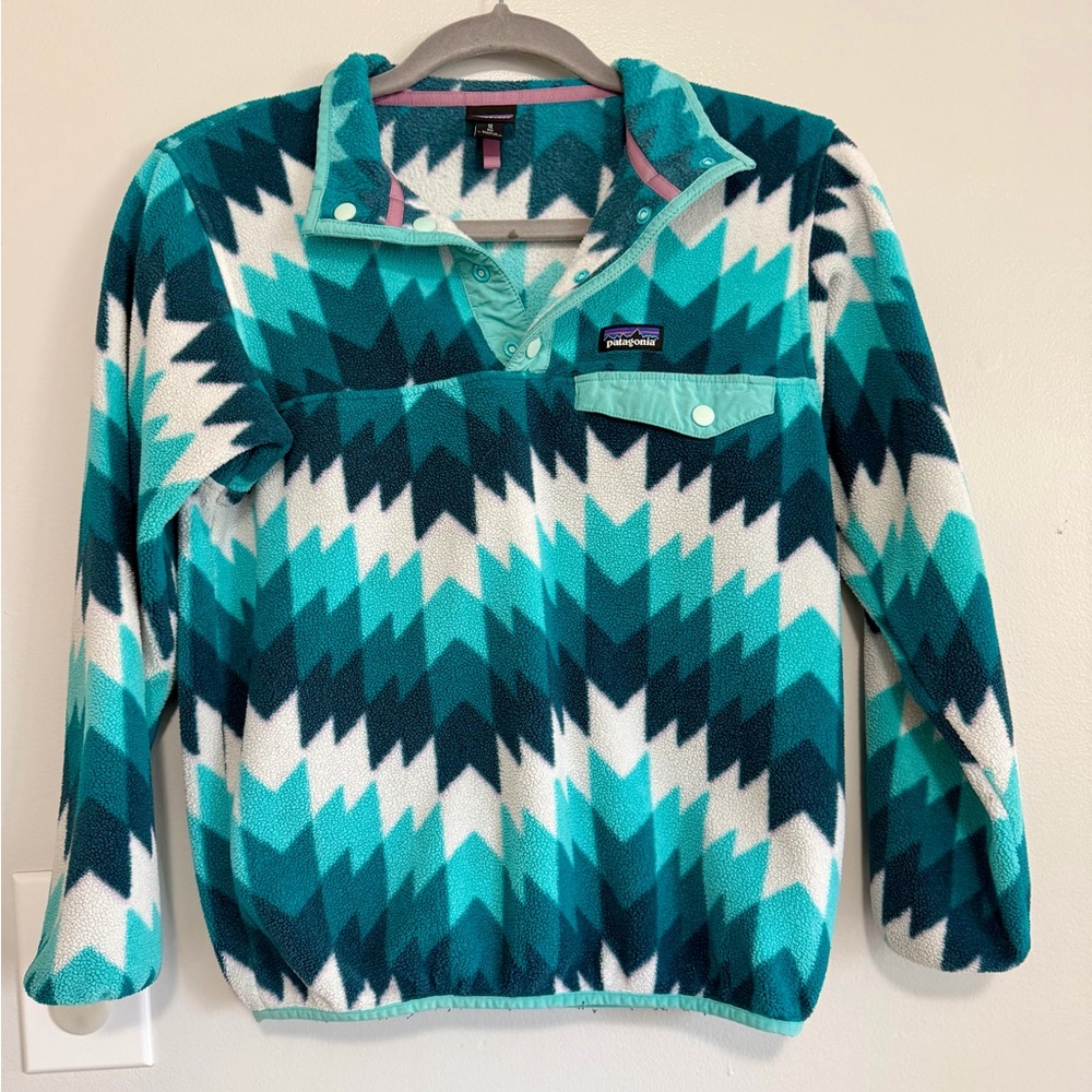Patagonia Turquoise and White Snap Fleece